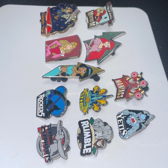 Custom Disney Pin bundle for @islandnami - Picture 5 of 6